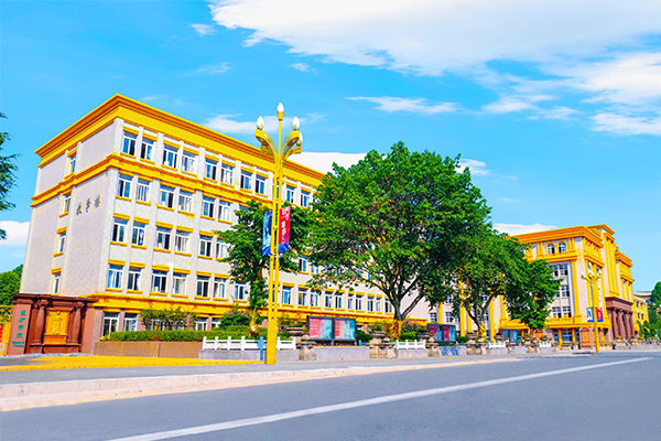 正卓职业学校 正卓职业学校