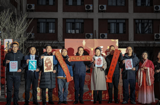 成都石化工业学校