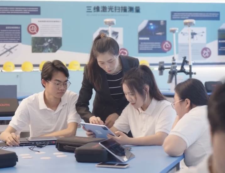 成都市技师学院