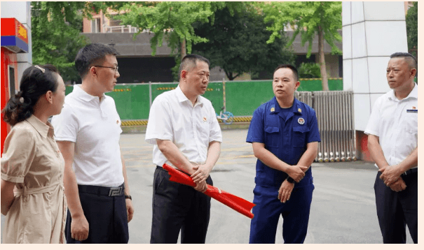 成都华商理工职业学校