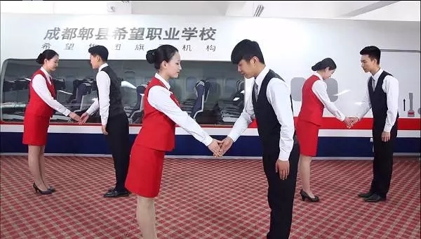 成都郫县希望职业学校好不好