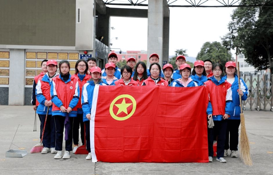 四川省成都市龙泉中学校 四川省成都市龙泉中学校