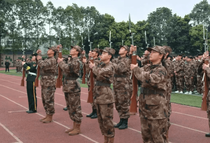 成都指南针职业技术学校