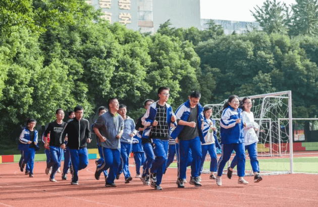 成都佳兴外国语学校