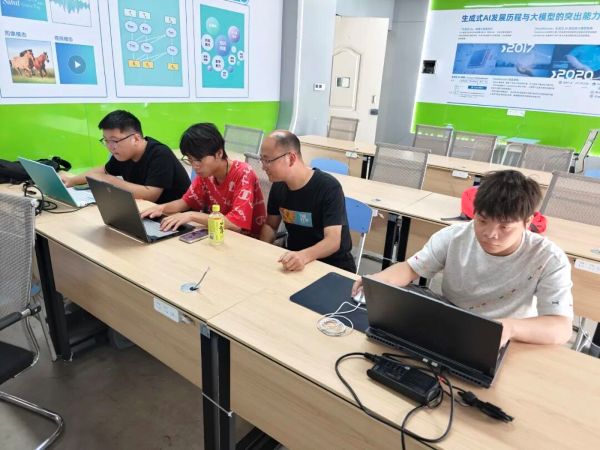 成都泛美航空旅游职业学校