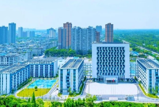 四川理工技师学院环境