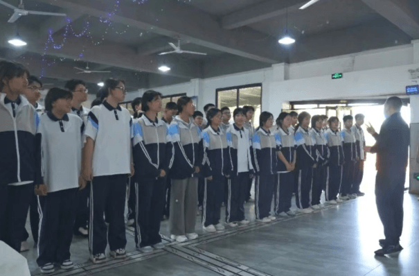 南充电子工业学校