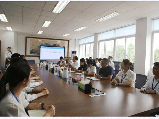 四川省成都市龙泉中学