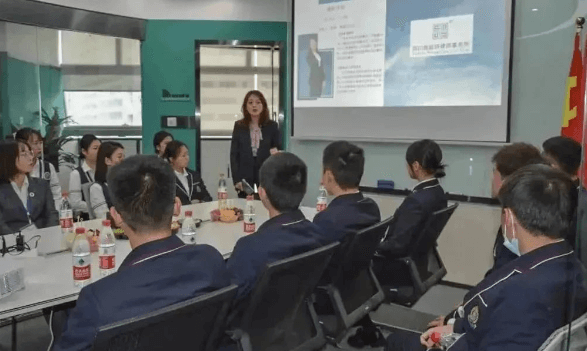 天府新区航空旅游职业学院