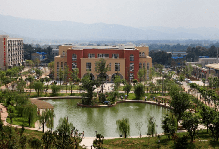 成都成工科技工程技工学校