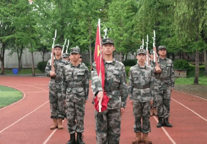 成都指南针职业技术学校 成都指南针职业技术学校