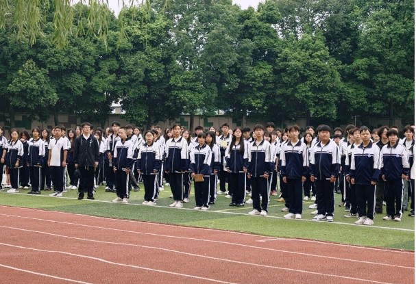 成都指南针学校学生风采