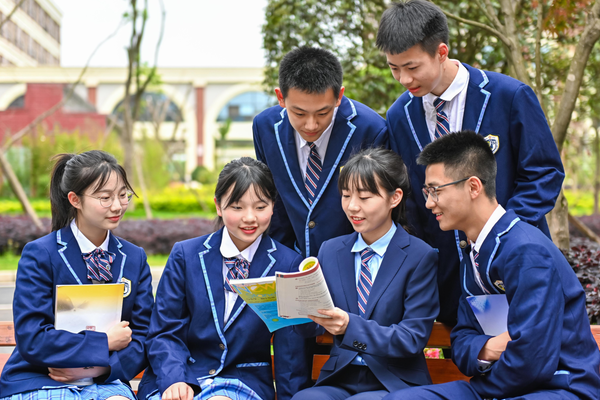 眉山北外附属东坡外国语学校