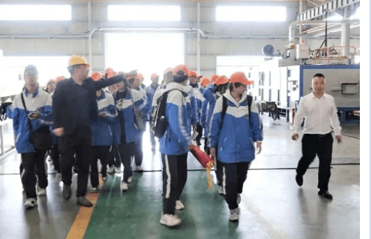 新津实验高中