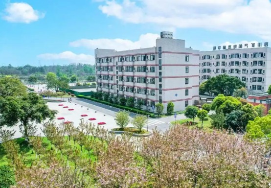 四川矿产机电技师学院教学楼 四川矿产机电技师学院教学楼