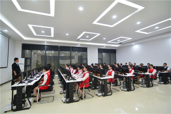 四川五月花技师学院读书