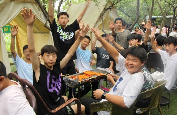 成都棠湖科学技术学校