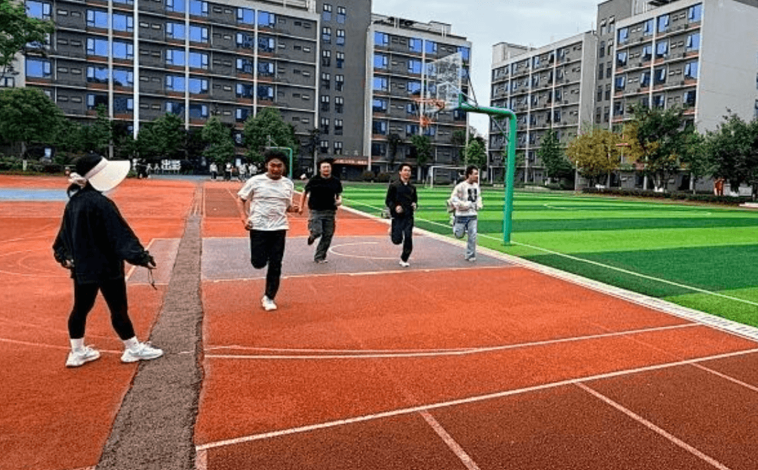 川绵高技校 川绵高技校