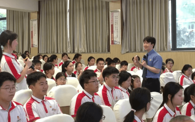 四川省成都市财贸职业高级中学校 四川省成都市财贸职业高级中学校