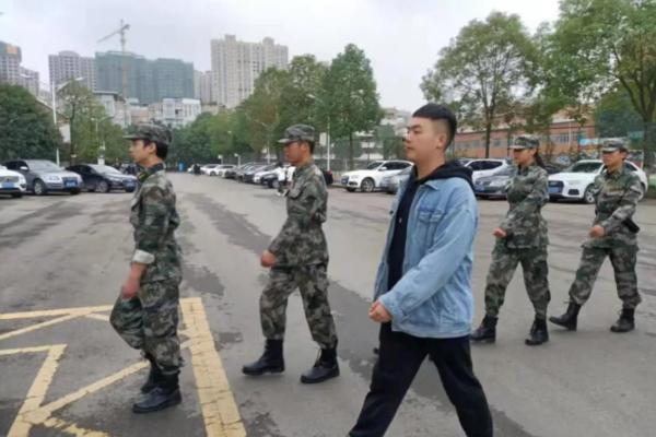 眉山实验高级中学是职高
