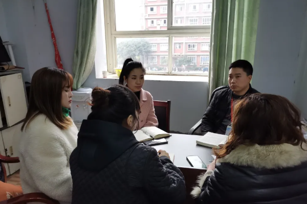 南充电子工业学校是公办还是民办