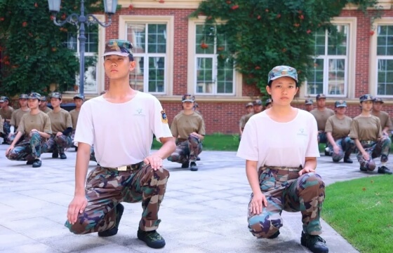 成都泛美航空旅游职业学校