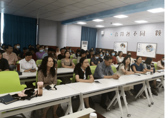 成都铁路卫生学校