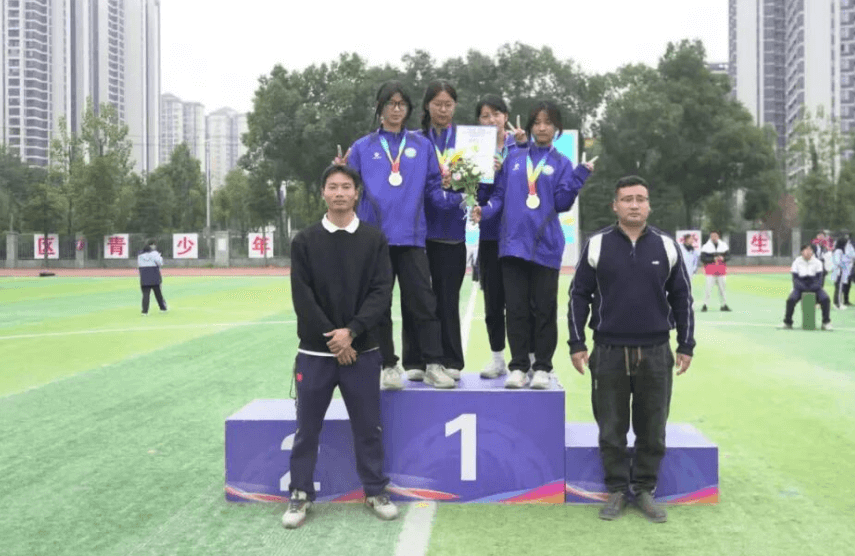 成都华商理工职业学校